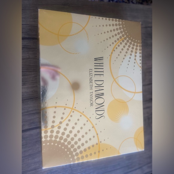 Elizabeth Taylor White Diamonds vintage gift set - Picture 4 of 5